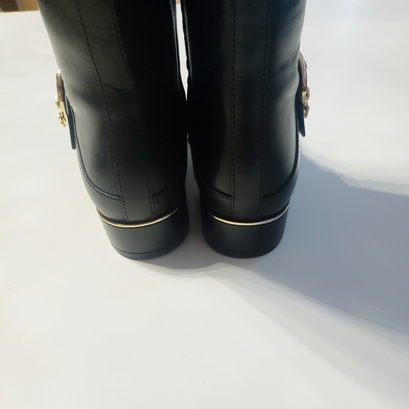 Tory Burch Black & Gold Leather Riding Boots 6.5M - Picture 4 of 8
